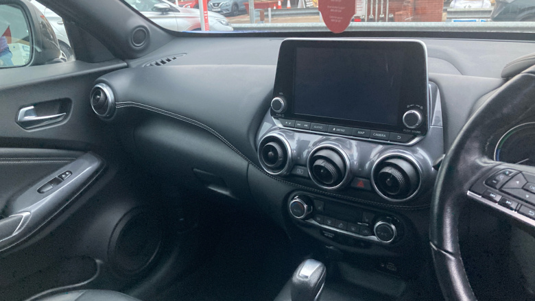 Nissan Juke 1.6 Hybrid Tekna 5dr Auto Hybrid Hatchback